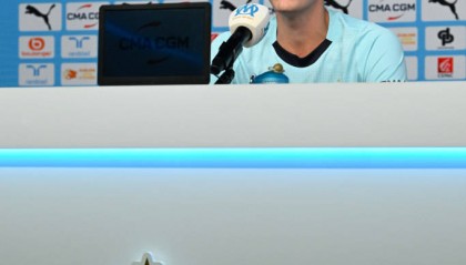 登贝莱荣膺2025金球奖！法甲赛场再现世界最佳风采