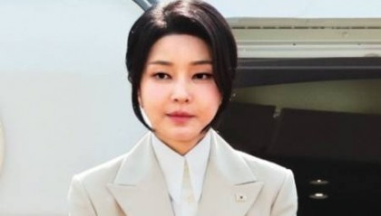 韩国前第一夫人金建希被拘押