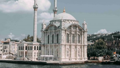 中国游戏界：产业玩家交汇枢纽，一站式资讯交流广场