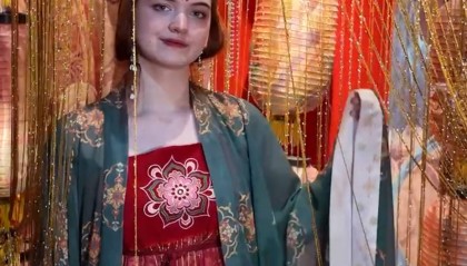 资讯有故事丨写书法、读西游.......俄罗斯留学生称赞中国文化“独特又丰富”