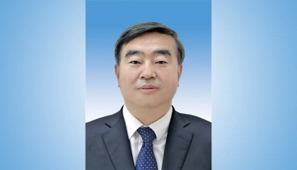 晋中市委常委、常务副市长丁雪钦履新大地控股集团领导