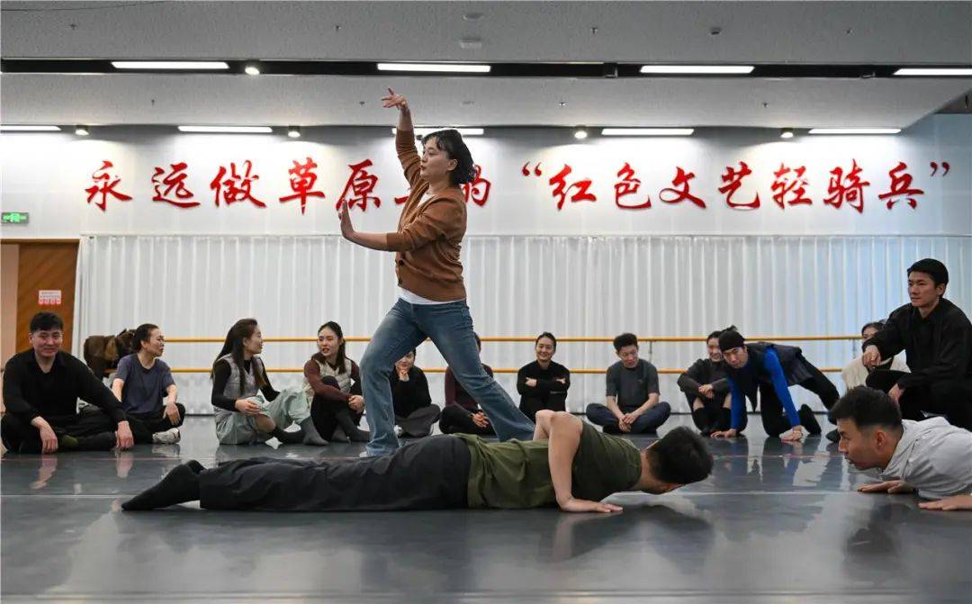 资讯 | 培训引进来！中央戏剧学院教授现场授课