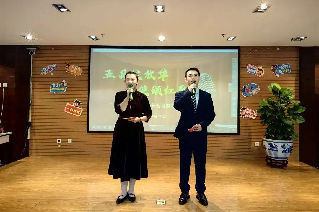 护理资讯 | 西苑医院护理部举办五月鲜花歌咏比赛